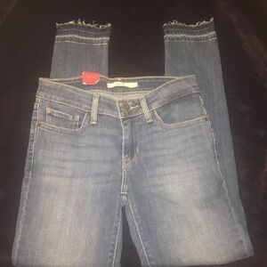 NWT Levi’s size 25